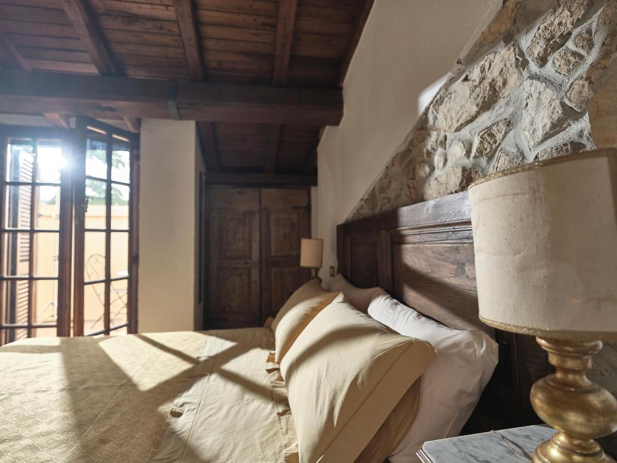 Agriturismo Castello Santa Margherita Cori Exterior foto